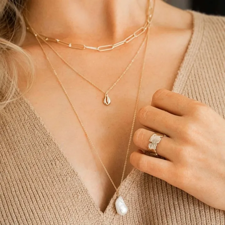 Read Article: Styling Tips for Layering Necklaces | Van Adams Jewelers
