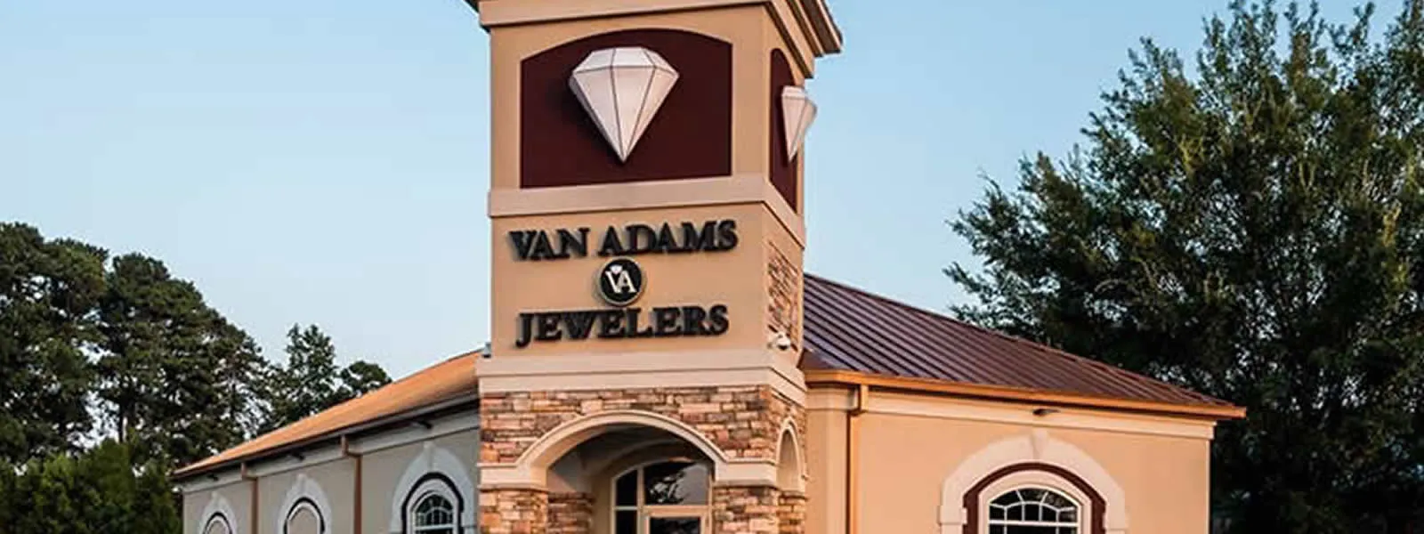 The Best Jewelry Store in Snellville GA Looking for Jewelry Stores in Snellville GA ?  Look no further than Van Adams Jewelers. Van Adams Jewelers Snellville, GA