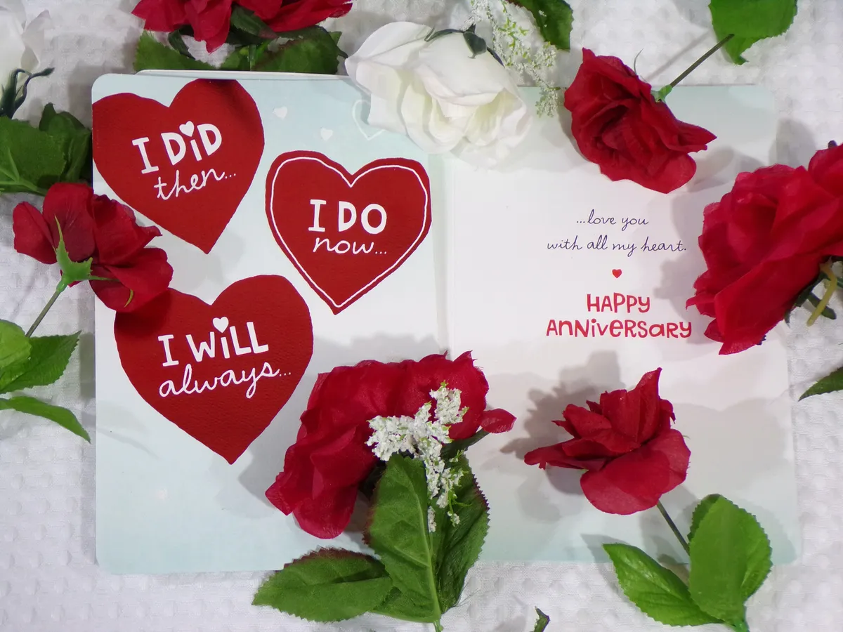 Creating Lasting Memories: Van Adams Jewelers' Guide to Anniversary Jewelry