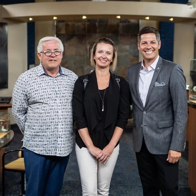  A VISIT FROM THE MAYOR 2018 Vandenbergs Fine Jewellery Winnipeg, MB