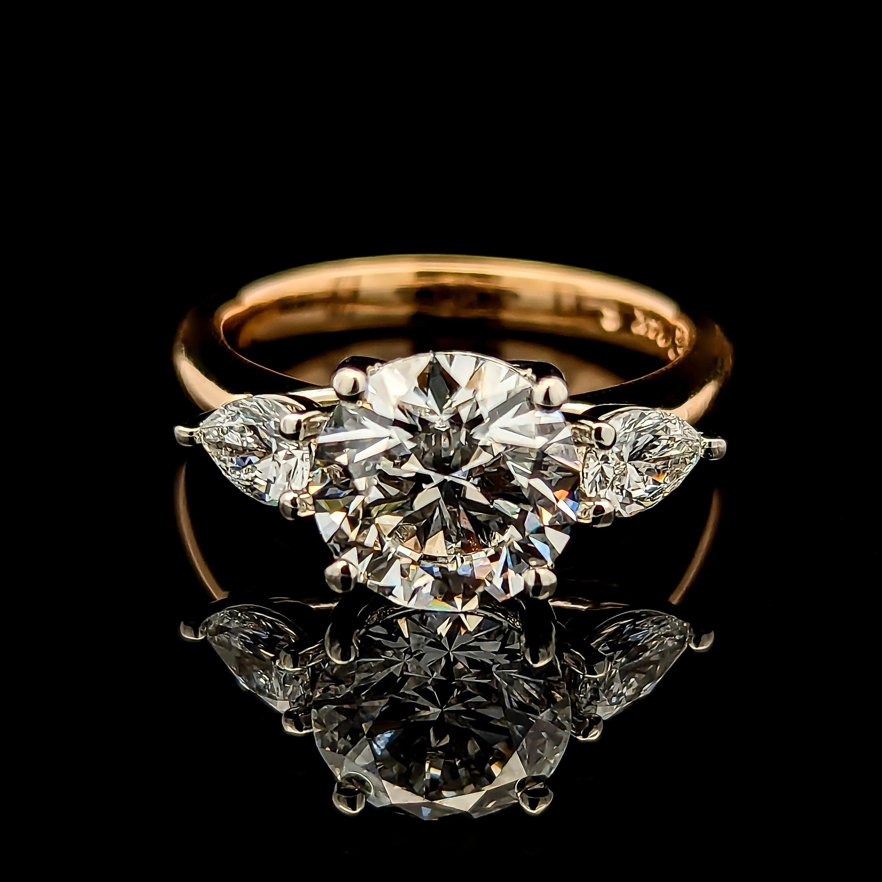 22  Vandenbergs Fine Jewellery Winnipeg, MB