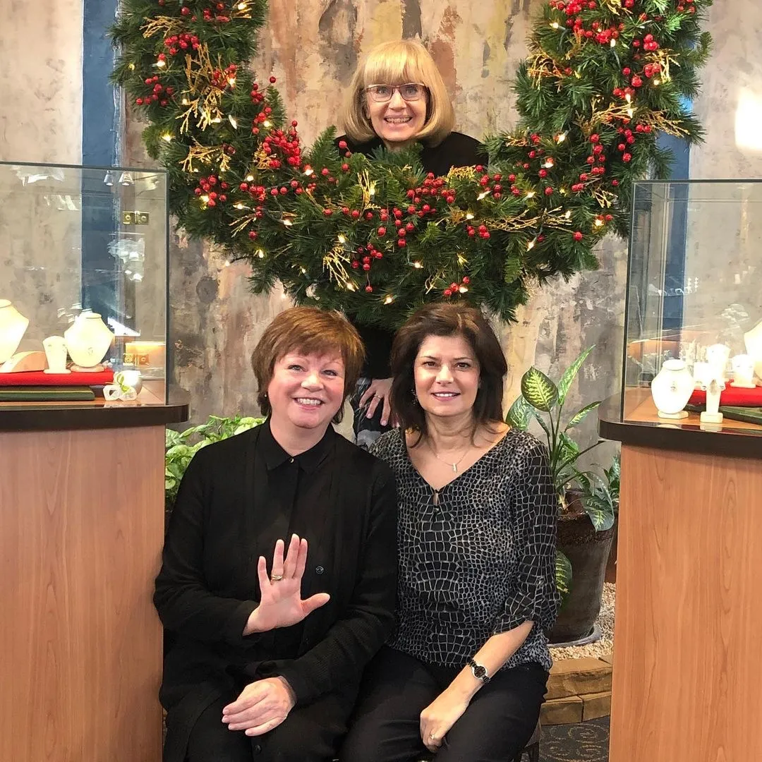  CHRISTMAS 2019 Vandenbergs Fine Jewellery Winnipeg, MB