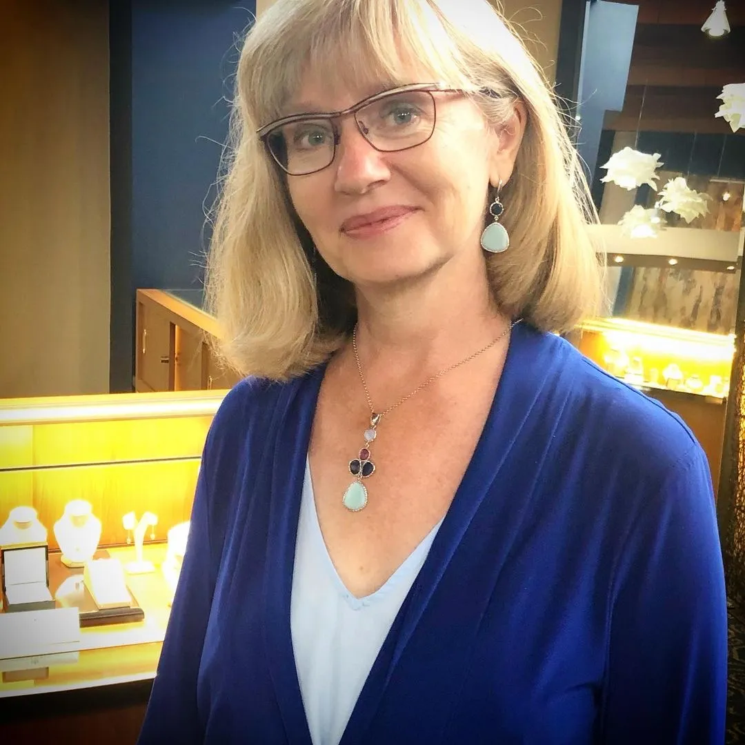  ESTHER MODELS JEWELLERY Vandenbergs Fine Jewellery Winnipeg, MB