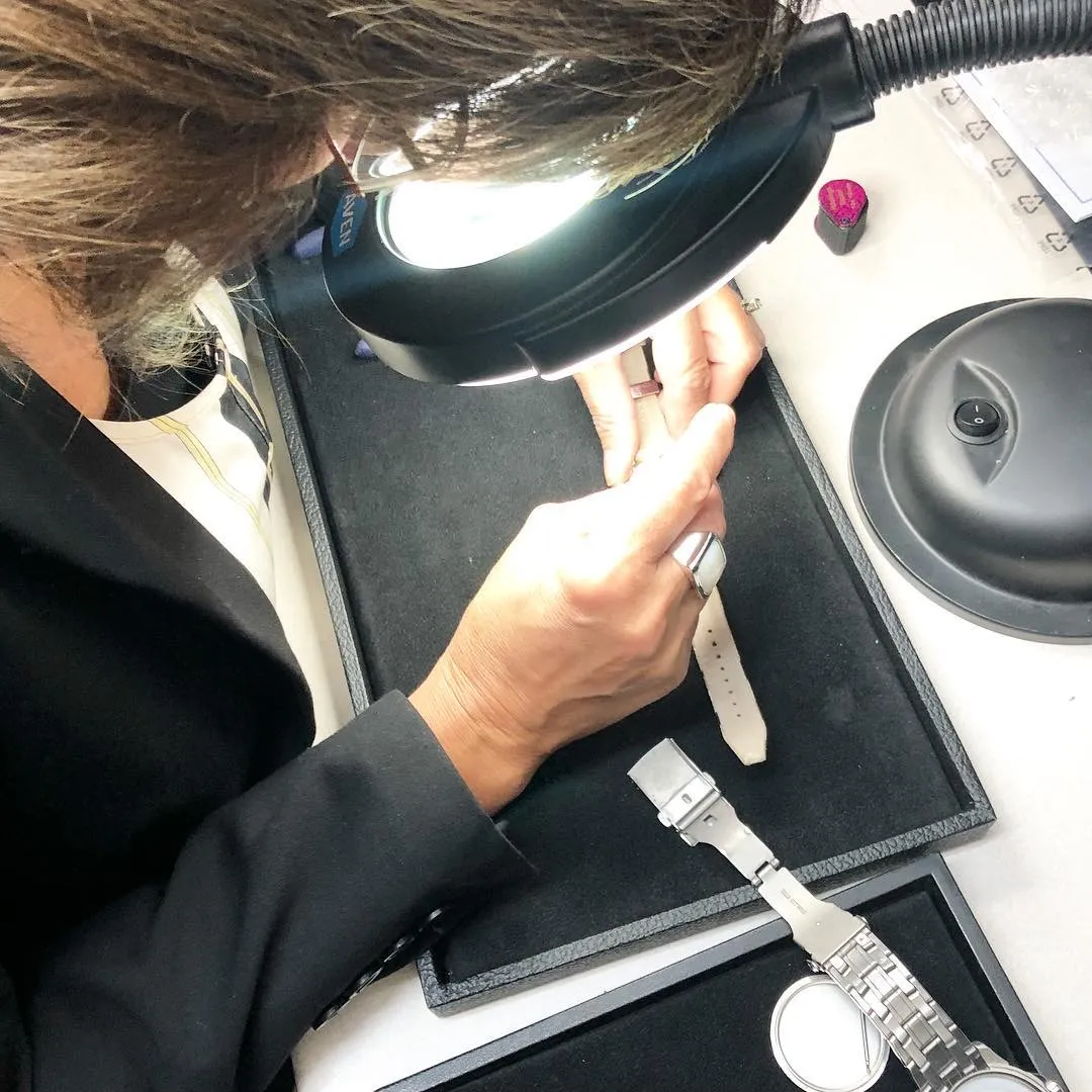  MARLENE HARD AT WORK Vandenbergs Fine Jewellery Winnipeg, MB