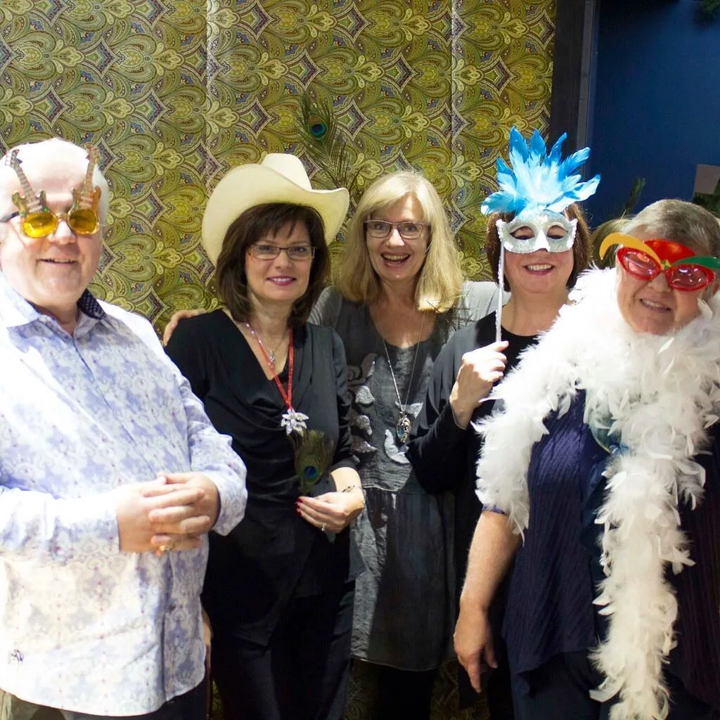  LADIES NIGHT STAFF PHOTO Vandenbergs Fine Jewellery Winnipeg, MB