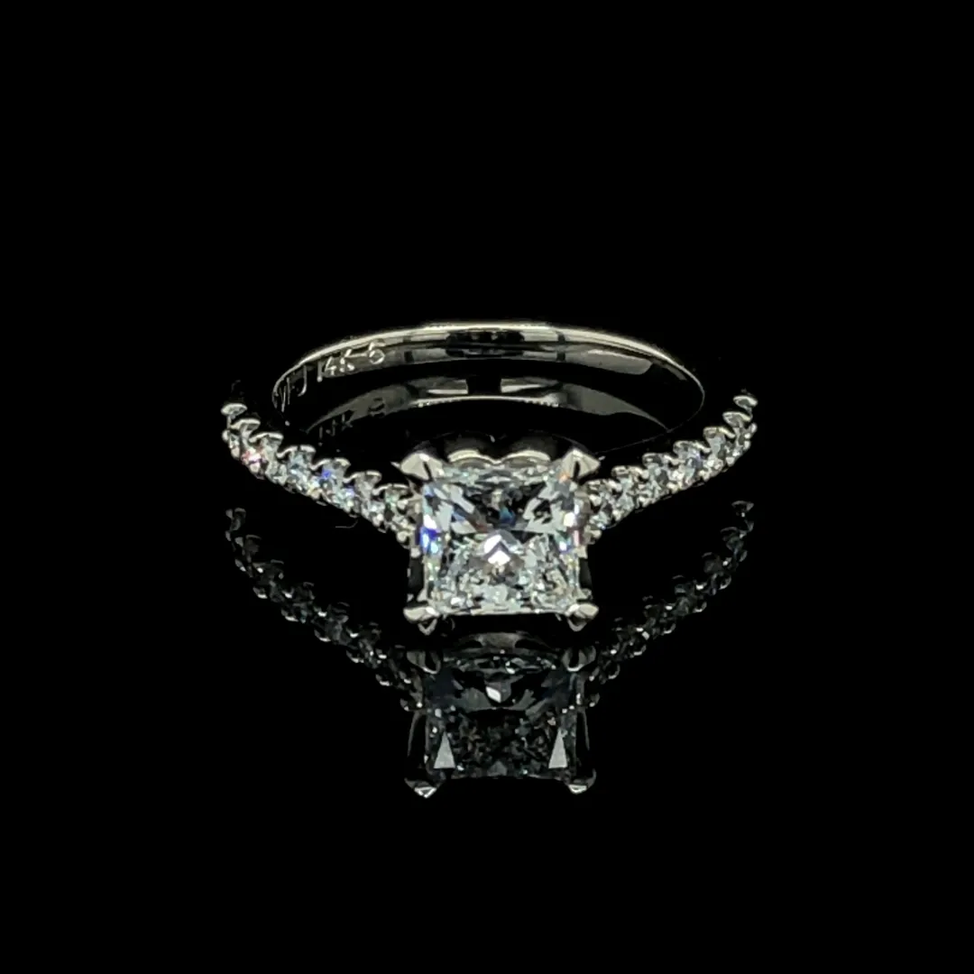 8  Vandenbergs Fine Jewellery Winnipeg, MB