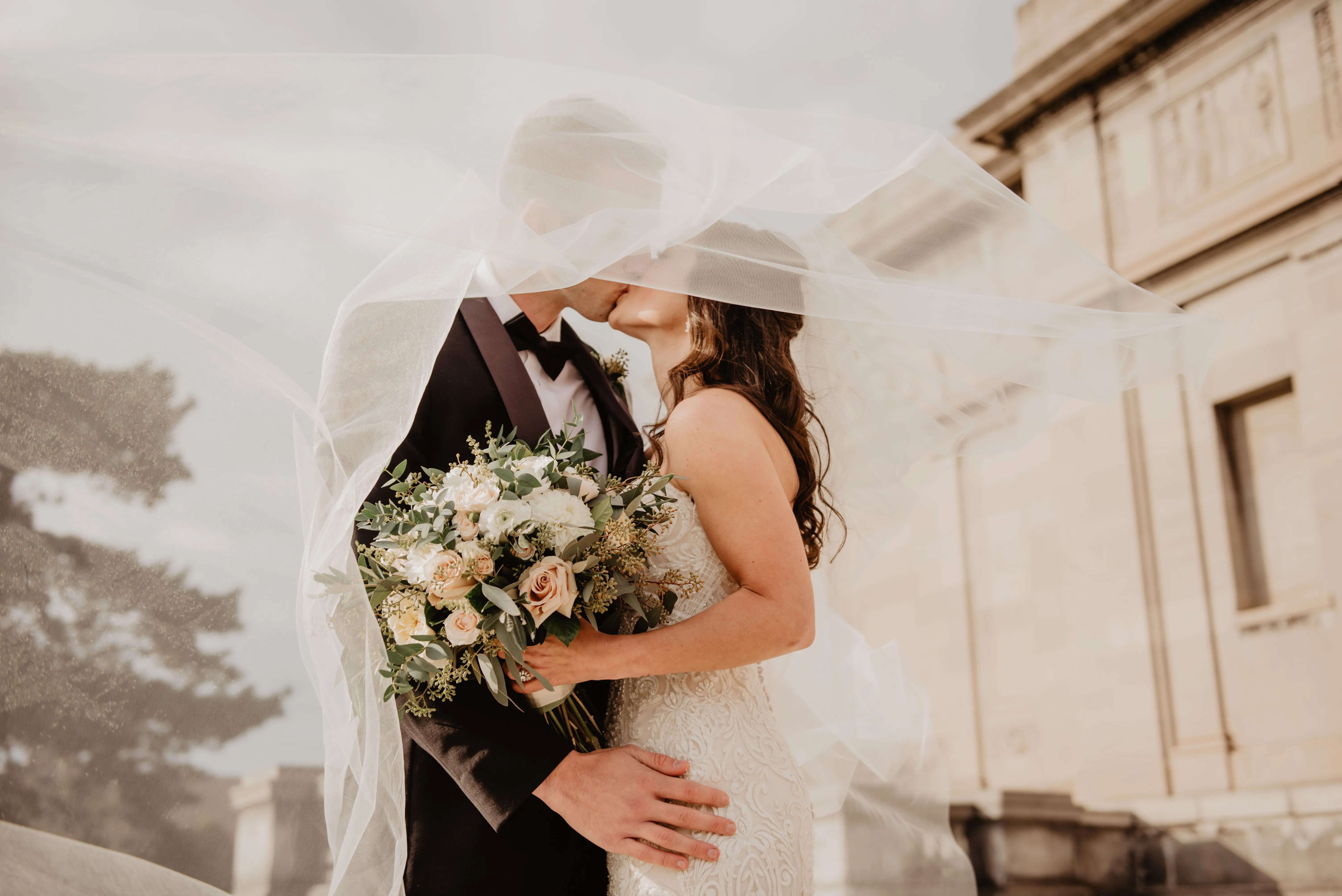 Wedding shop Bridal Jewellery & Bridal Party Gifts Vandenbergs Fine Jewellery Winnipeg, MB