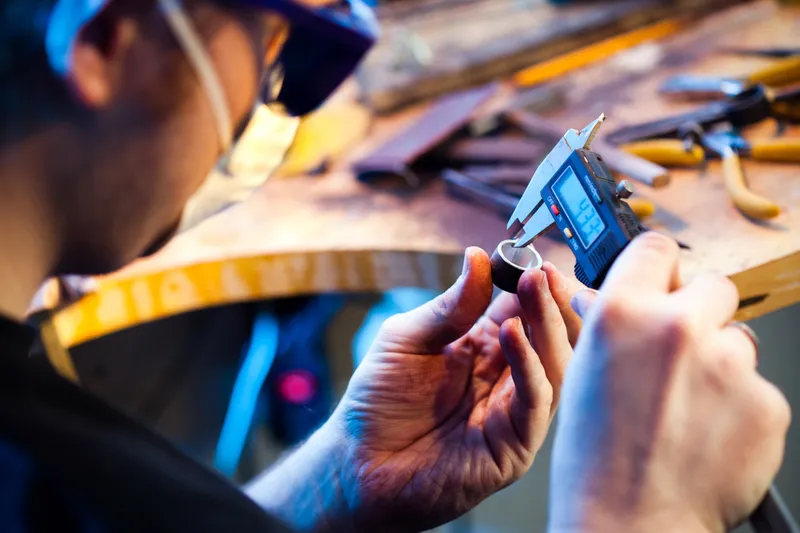 Read Article: RING SIZING FACTS