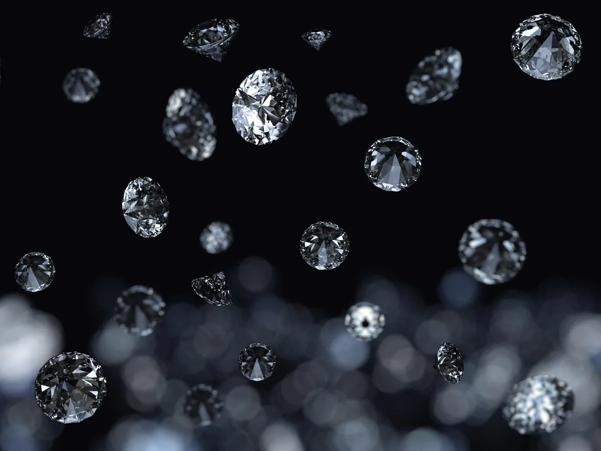 LAB GROWN DIAMONDS VS. MINED DIAMONDS 