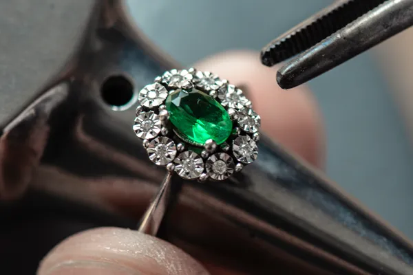 Learn about Gem Authentication image