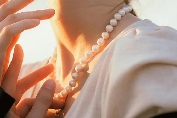 Learn about Pearl & Bead Restringing image