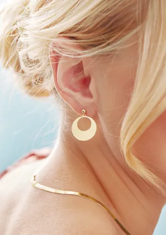 Gold drop earring