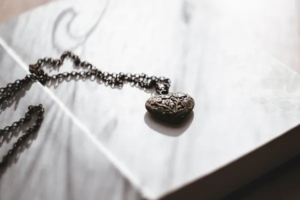 Learn about Antique Jewelry Restoration image