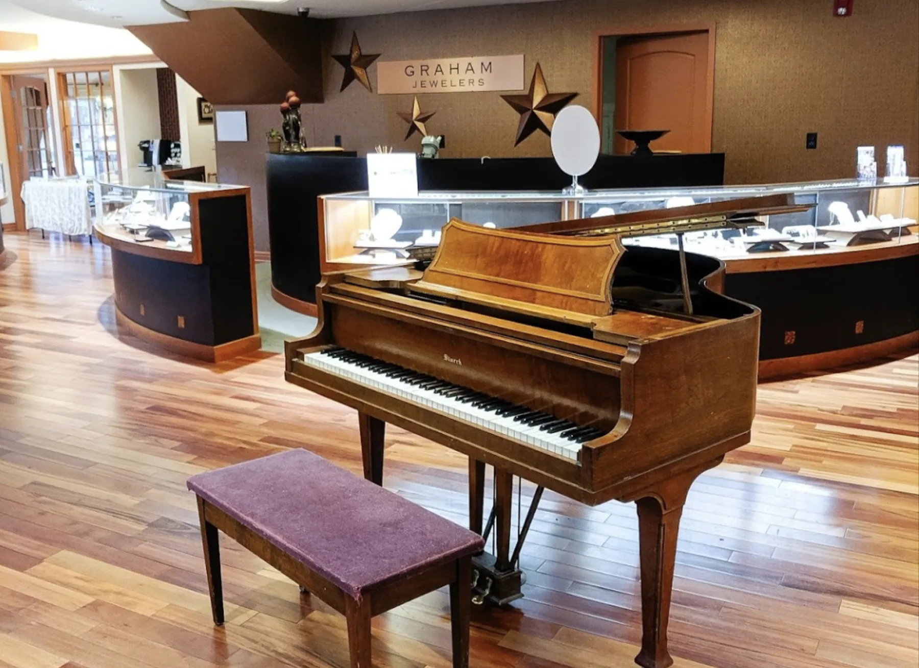 Your Widget Header Text Goes Here Lorem ipsum dolor sit amet consectetur adipiscing elit. Graham Jewelers Wayzata, MN