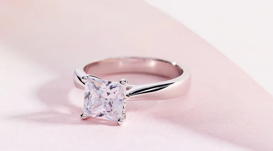 Grogan Jewelers fine jewelry with diamonds and gemstones in Florence, AL; Huntsville, AL; and Franklin, TN.