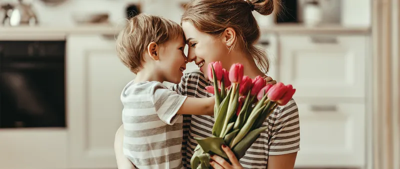 Read article: Custom Birthstone Jewelry Mothers Day Elmwood Park, IL