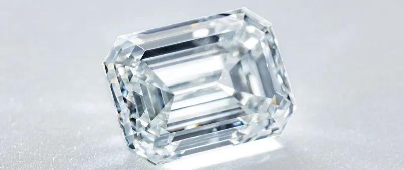 Read article: April Birthstone: Diamond - History & Meaning