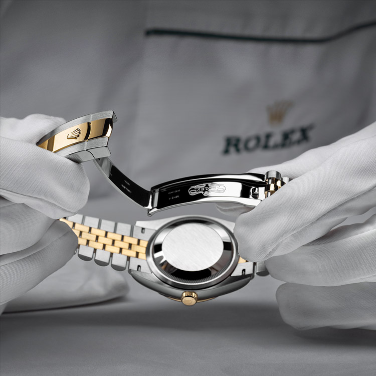The Rolex Services Procedure at La Mine dOr Jewellers Moncton, NB, Canada
