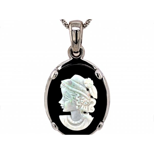 STERLING SILVER CAMEO PENDANT 640-00893 The Hunt House Fine and